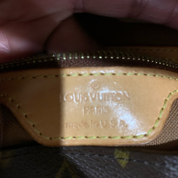 100% Authentic Louis Vuitton handbag - Picture 8 of 9